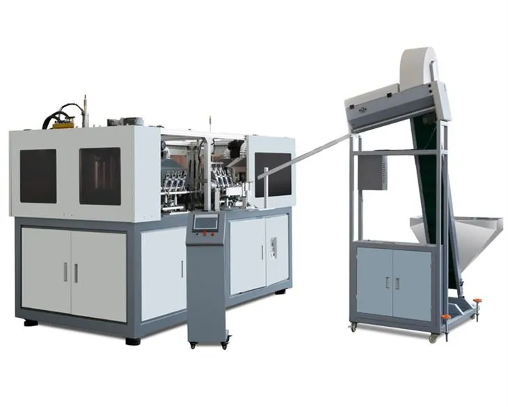 Màquina per fer ampolles d'aigua de plàstic